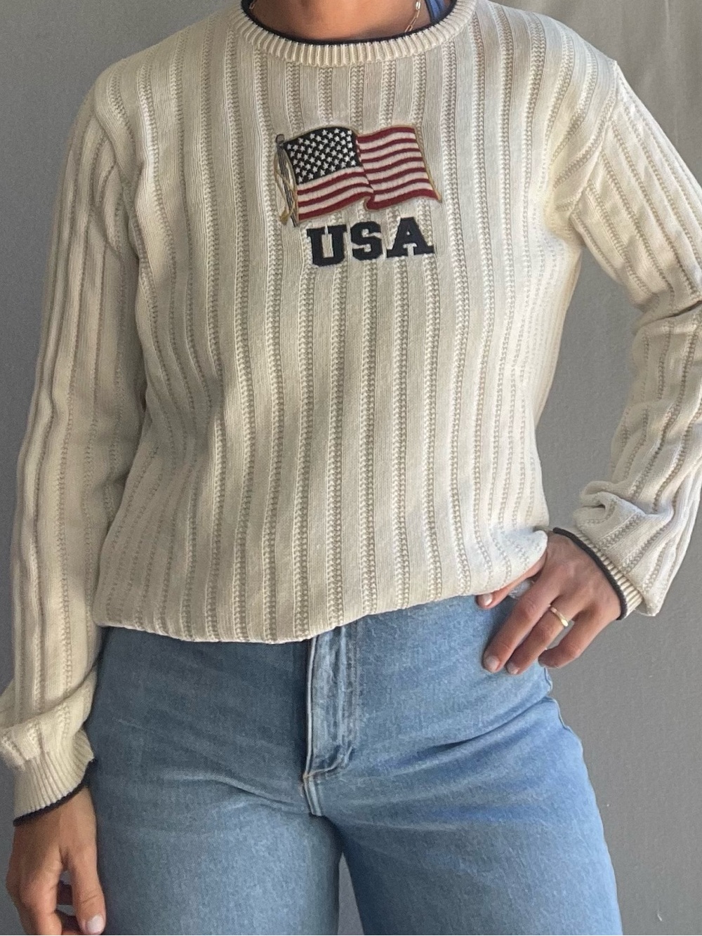 Vintage USA Sweater Class Club School Cream Knit American Flag Large Unisex
